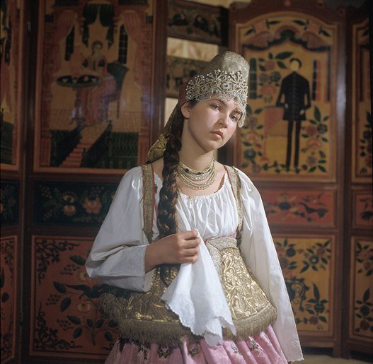 Несколько интереснейших фотографий русского народного костюма из книги Марии Мерцаловой 