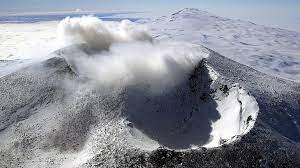 Огромный астероидный кратер подо льдами Антарктиды
