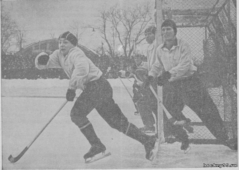 история спорта, Чемпионат СССР по хоккею с мячом 1953 года.