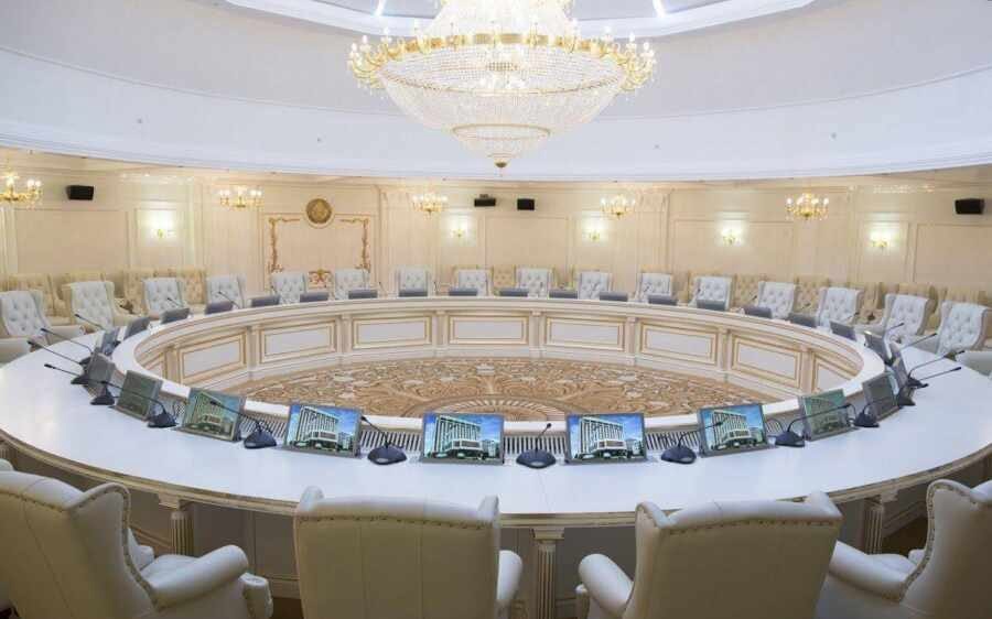 Киев отказался от прямого диалога с представителями ЛДНР
