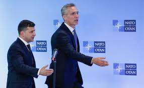 «Позорище». Экс-разведчик США обвинил НАТО в разжигании конфликта на Украине