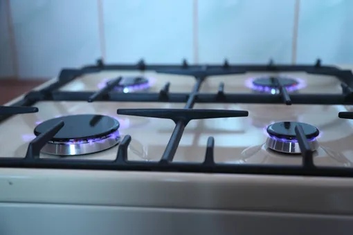 Домашняя газовая плита может быть источником вредных выбросов, даже если она выключена