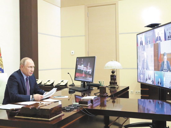 "Все выброшено на помойку": Путин провел грозное совещание по газу