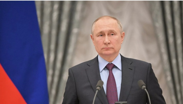 Путин предупредил о "молниеносных ударах" в случае угрозы для России