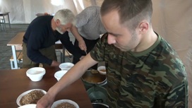 Как живут украинские военнопленные: репортаж из лагеря
