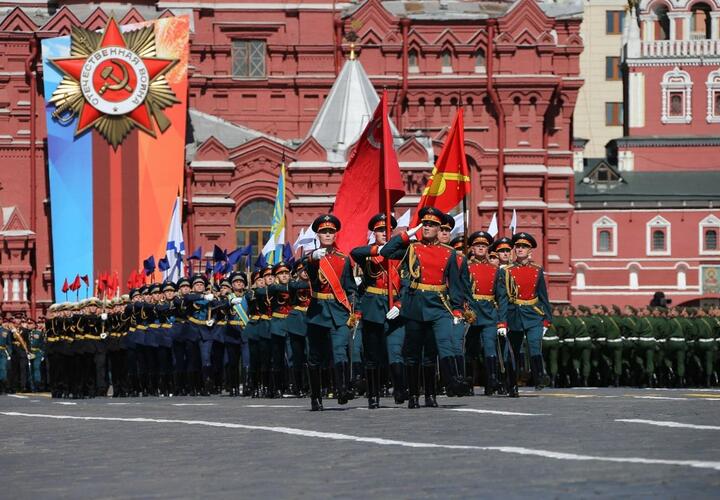 Прямой эфир: Парад Победы в Москве. 9 мая 2022 года