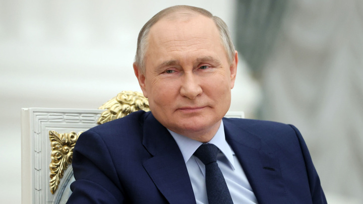 80% россиян доверяют президенту и одобряют его работу