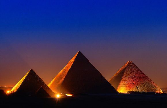 Уфолог утверждает, что обнаружил на Марсе «гробницу», похожую на египетские пирамиды