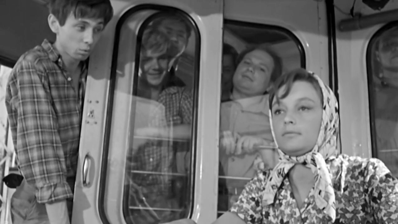 Первый троллейбус (1963)