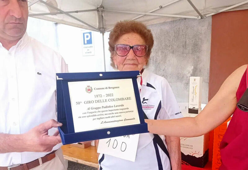 Столетняя итальянка обновила свои водительские права