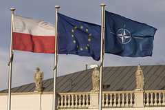 Польша призвала НАТО признать Россию врагом