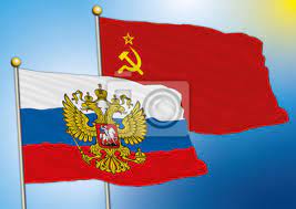 Стела на въезде в Харьковскую область теперь окрашена в бело сине красные цвета — над ней гордо развеваются красный