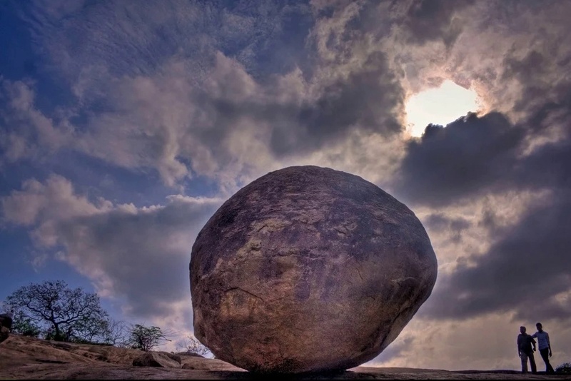 Загадочный камень небесного бога в Махабалипурам