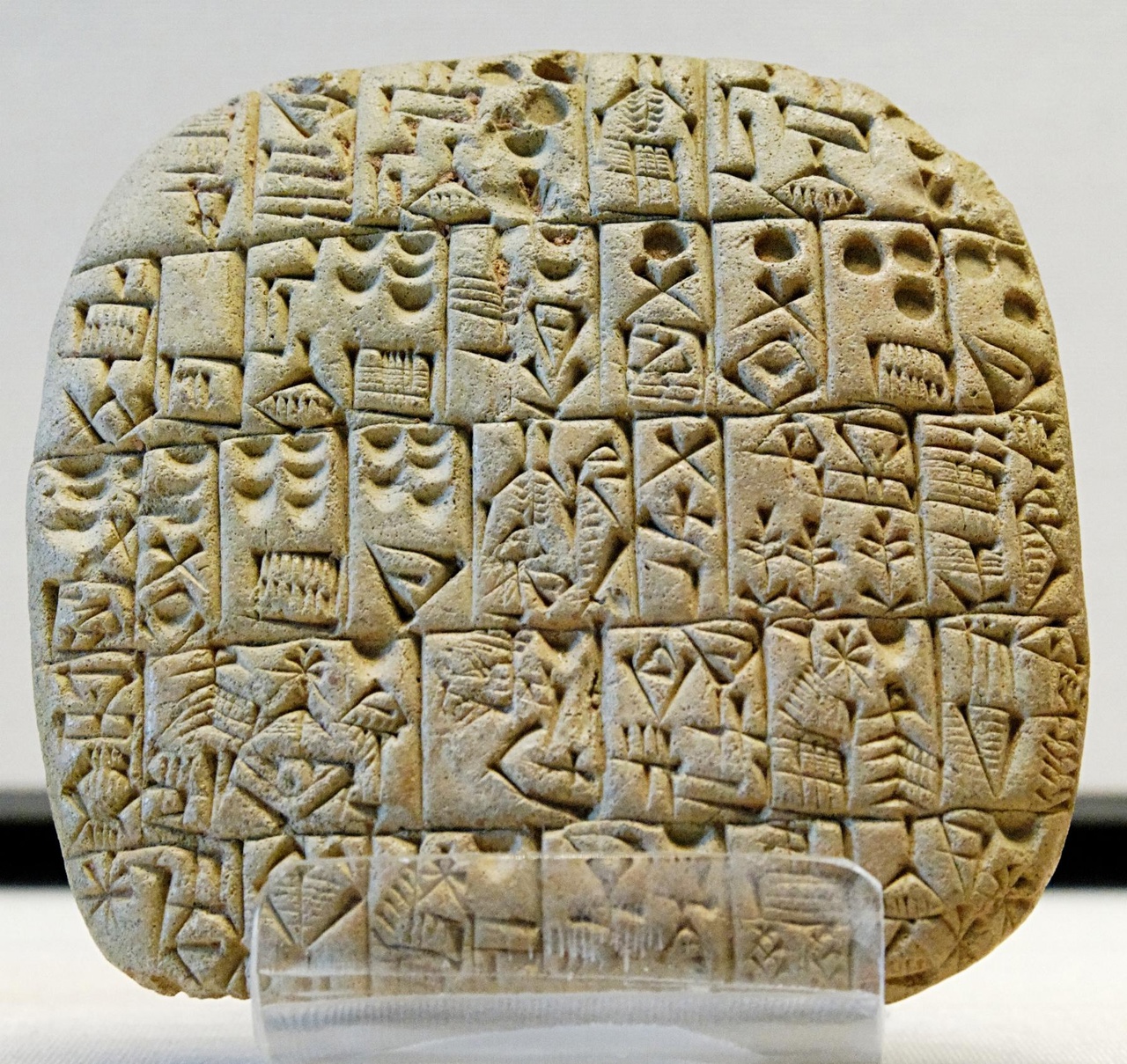 Глиняная табличка с записью договора купли-продажи, Месопотамия, 2300 г. до н.э.