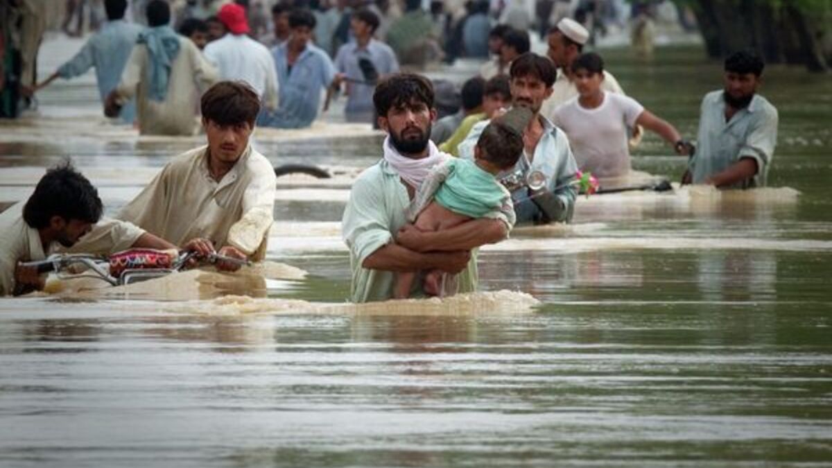 В Пакистане потоки воды смыли тысячи домов! Сильнейшие разрушения на юге Пакистана 29 авг. 2022 г.