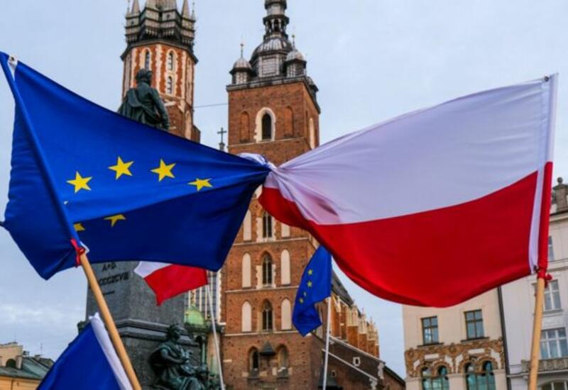 На Еврокомиссию и Совет ЕС подали в суд из-за Польши