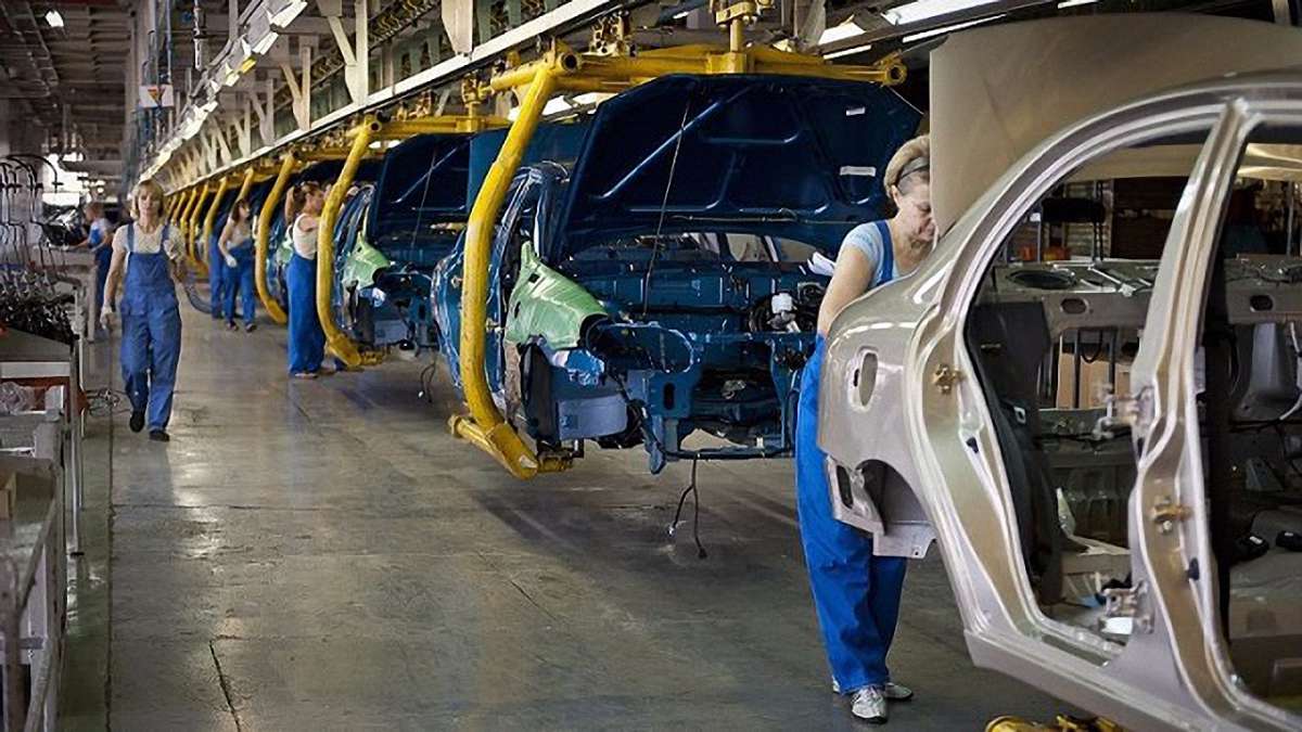 Украина начала выпускать российские автомобили Lada