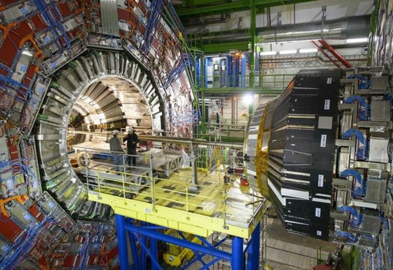 В Европе допустили остановку Большого адронного коллайдера