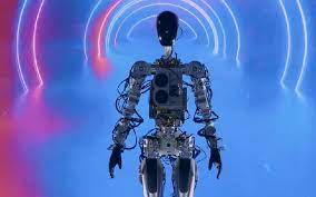 Илон Маск представил прототип Tesla Bot робота Оптимус