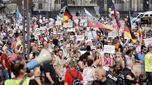 Германия: Демонстрация ультраправых протестует против санкций  России и энергетической политики