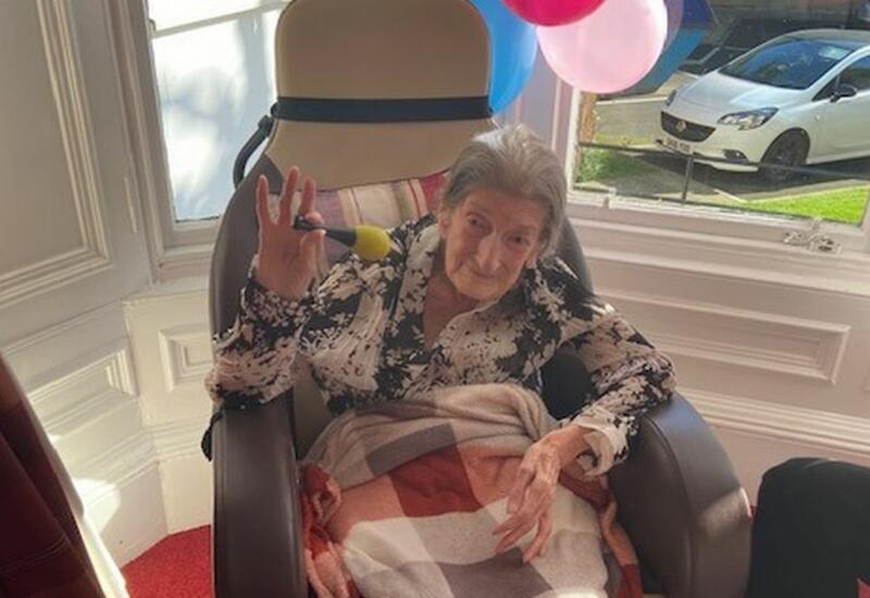 102-летняя женщина объехала мир и назвала свой секрет долголетия