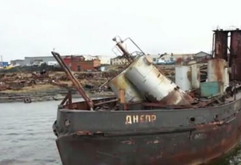 Трещина в танкере может привести к экологической катастрофе в Якутии