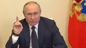 Холодный трезвый расчет Путина похожий на нерешительность. Михаил Хазин