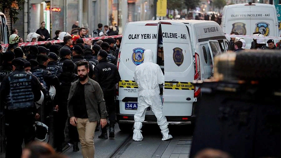 В эпицентре взрыва в Стамбуле в час пик могли находиться до 50 человек