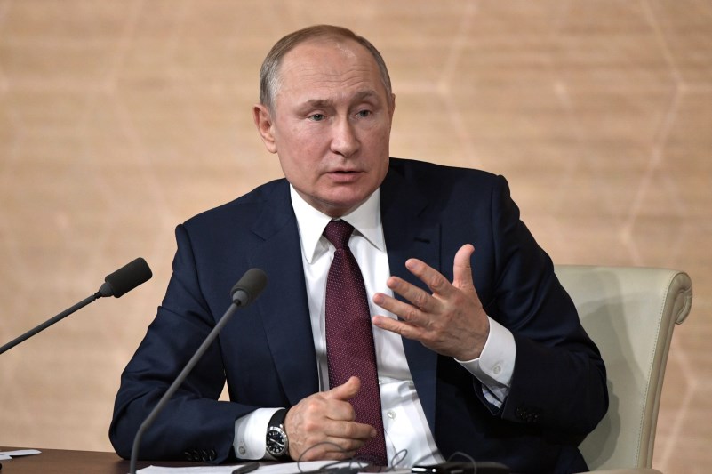 Владимир Путин прокомментировал высокие зарплаты глав госкомпаний