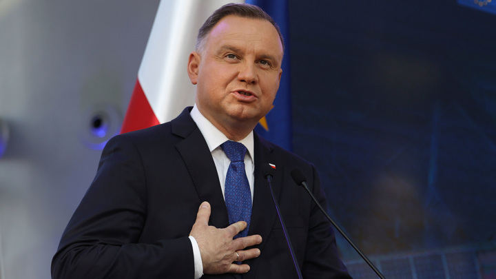 Президент Польши признался пранкерам, что 