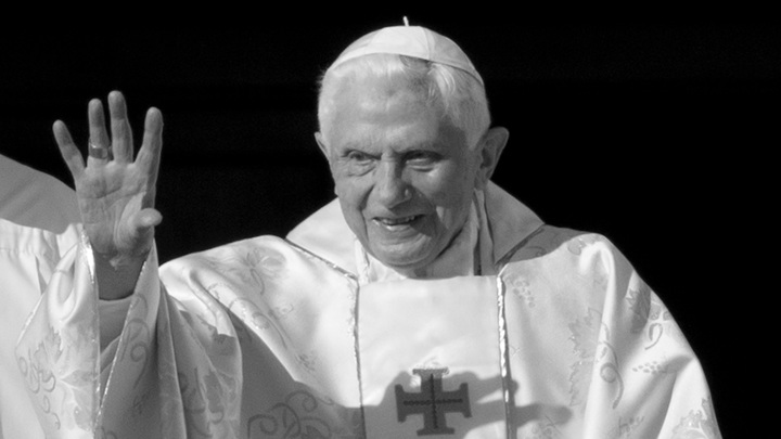 Скончался папа римский на покое Бенедикт XVI