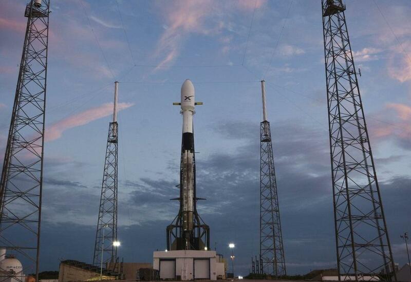 SpaceX перенесла запуски двух групп спутников Starlink