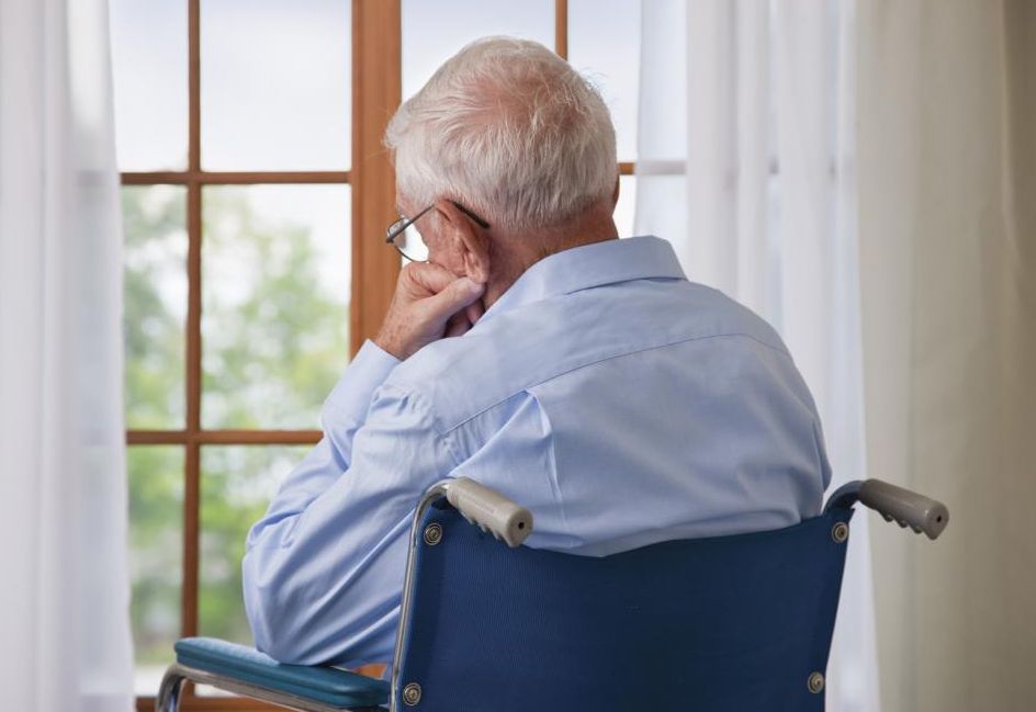 Как помочь пожилым людям справиться с тревожностью