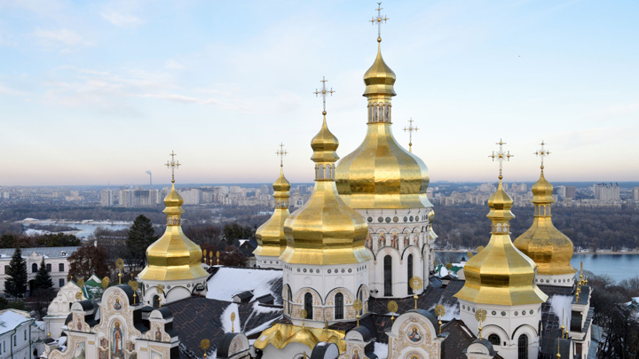 Песков: Кремль осуждает действия Киева в отношении Киево-Печерской лавры