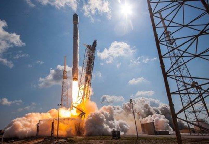 SpaceX вывела на орбиту спутников для отслеживания ракетных запусков - Пентагон