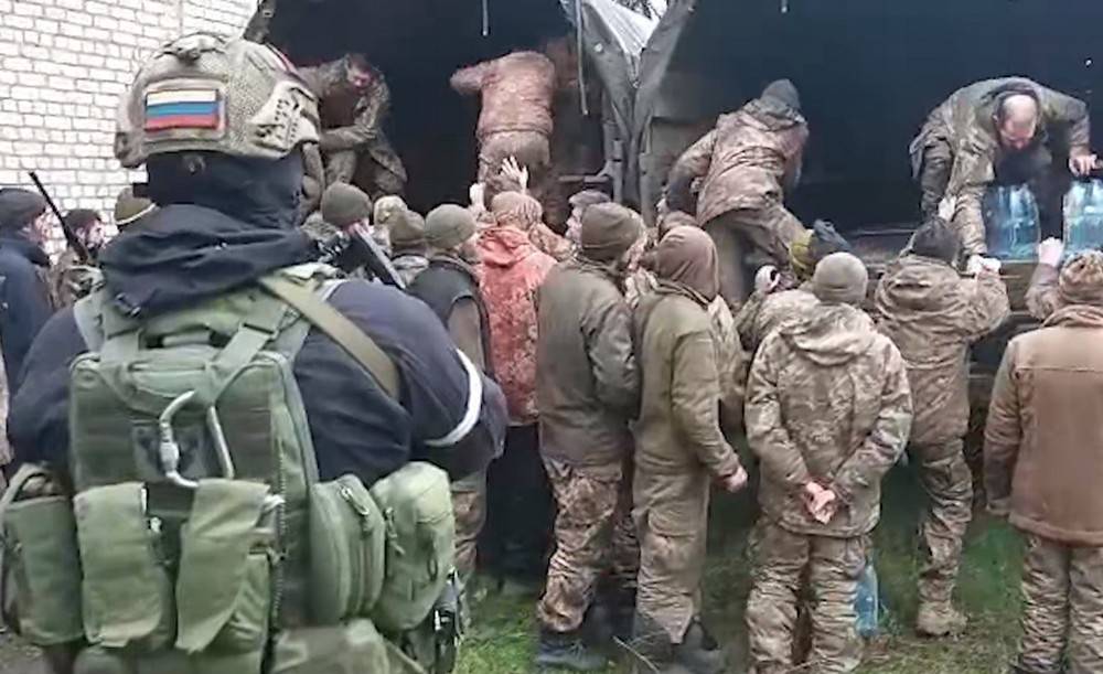 «И больше к нам не попадайтесь»: ЧВК «Вагнер» отпустила десятки украинских военных