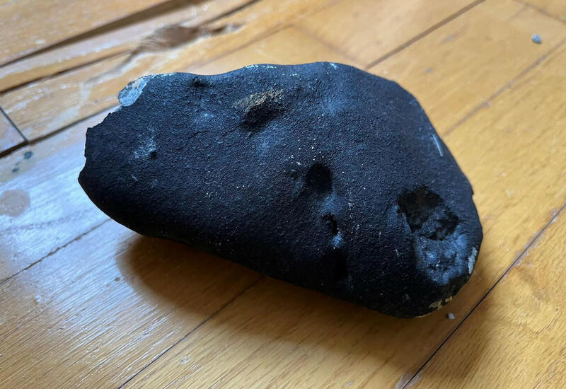 В США на дом семьи упал метеорит