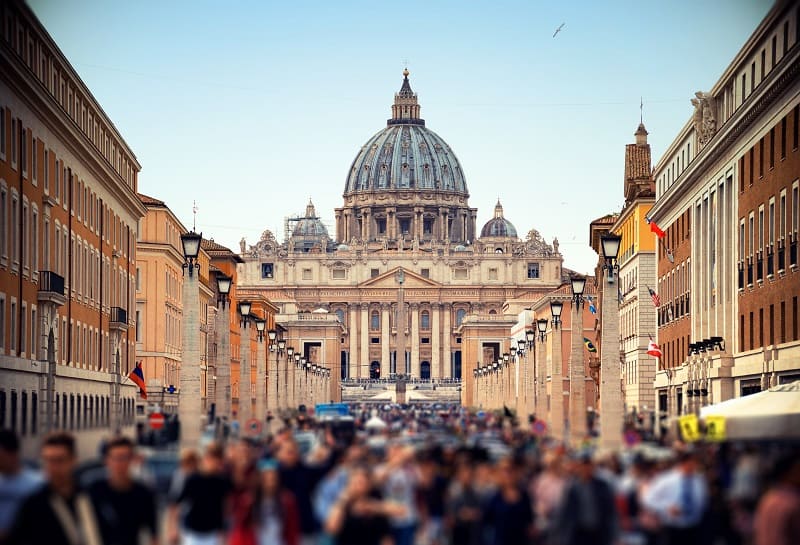 Ватикан займется изучением мистических явлений
