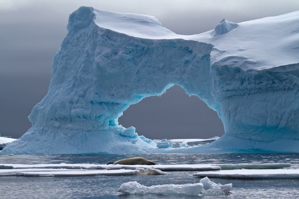 Антарктида - одно из красивейших мест на Земле