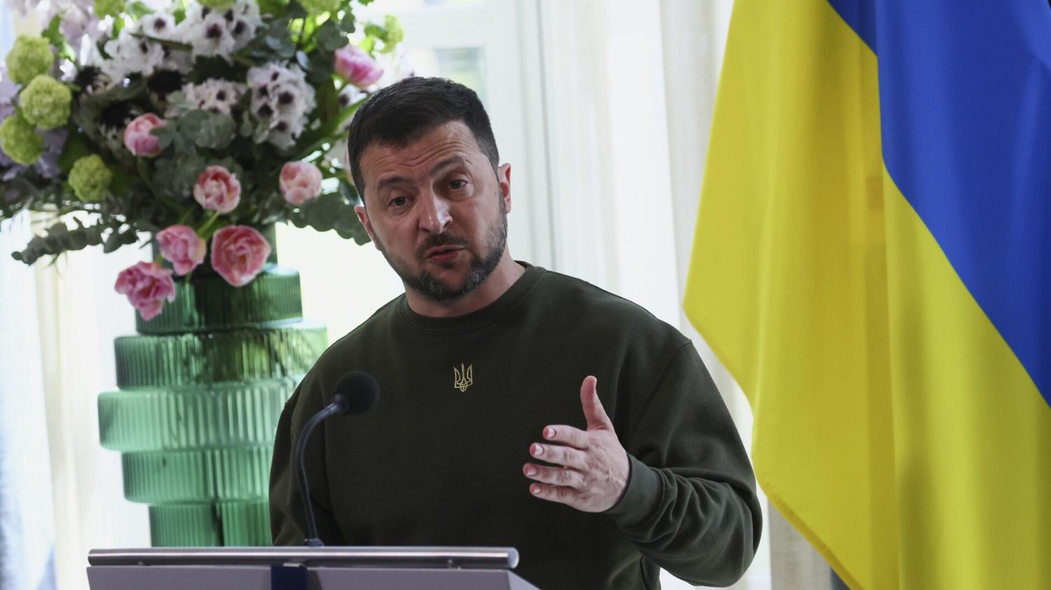 Украинский суд обязал завести дело о госизмене Зеленского и Ко