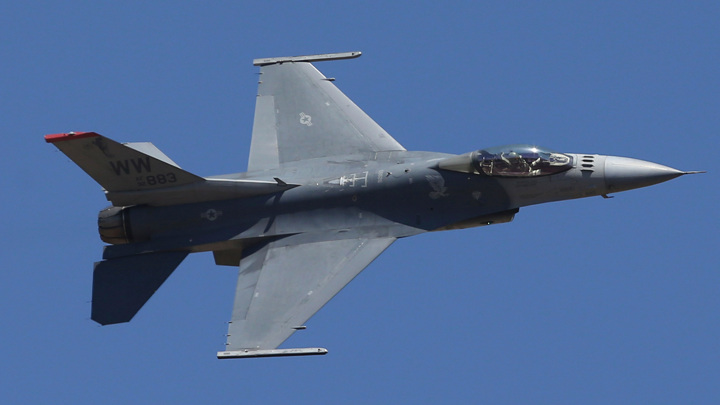 Новые игрушки Зеленского. Почему F-16 не помогут украинцам