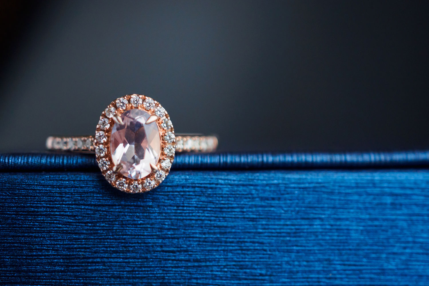 Кольца с бриллиантами: От роскоши до традиций в мире ювелирного искусства