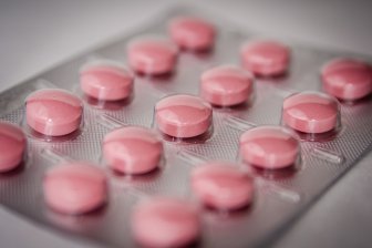противозачаточные, в сочетании с обезболивающими, увеличивают риск тромбов у женщин
