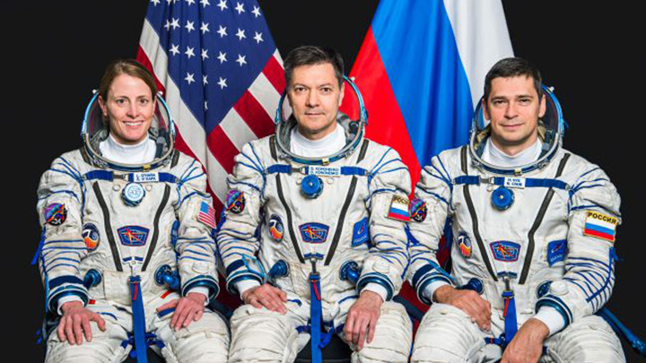Российско-американский экипаж готовится к полету на МКС