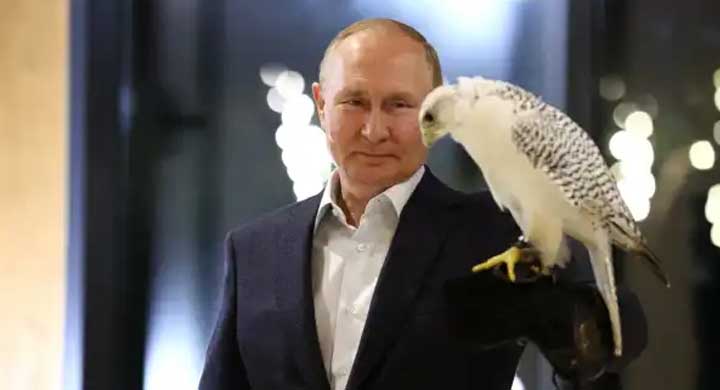 «Аве Путин!»