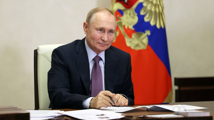 Владимиру Путину доверяют 77 процентов россиян