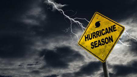 Шторм во время чумы: Флорида готовится к ураганам на фоне эпидемии коронавируса