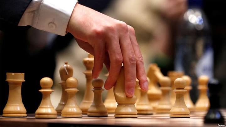 Смагин: FIDE нужно ввести штрафы за отказ пожимать руку