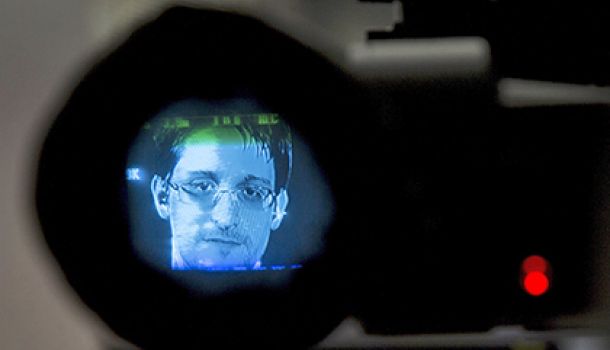 Сноуден попросил продлить его пребывание в России еще на три года