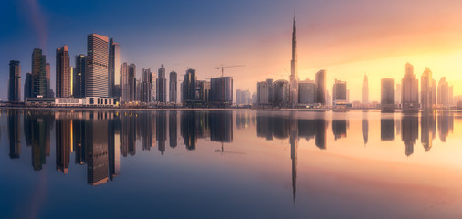Путеводитель по недвижимости в Дубае: Разбираемся в покупке квартиры в новостройке и вторичном рынке